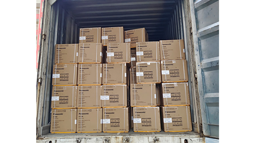滿滿的貨物！國(guó)內(nèi)知名品牌客戶全自動(dòng)滾筒洗衣機(jī)裝柜發(fā)貨